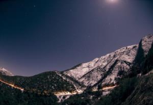 太湖石假山怎么堆砌 庭院太湖石假山效果图